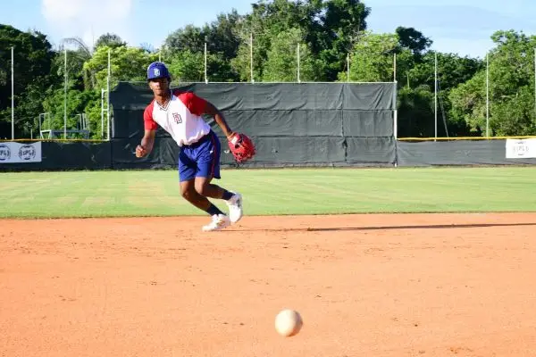 Prospectos Sena y Reyes lideran RD en Premundial Beisbol U-18