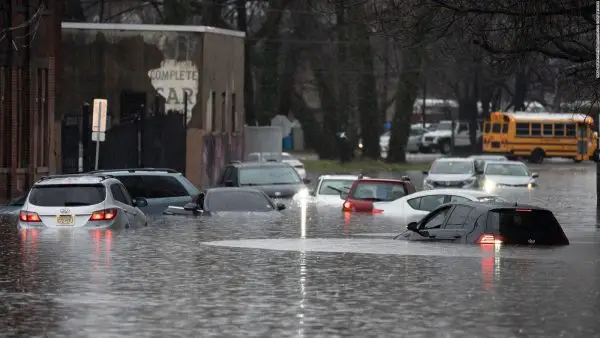 Unos 100 millones de personas bajo riesgo por tormentas EEUU
