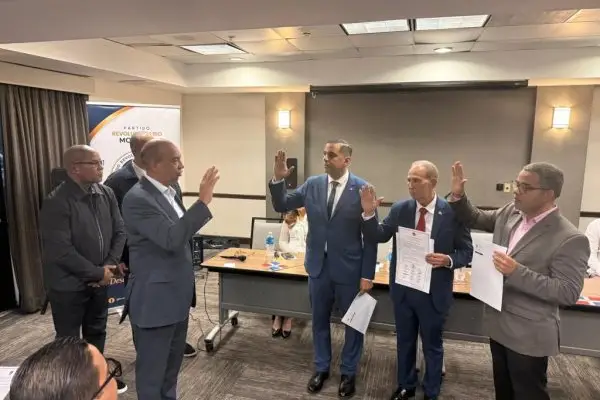 PRM juramenta nueva dirección Circunscripción 2 en Florida Sur