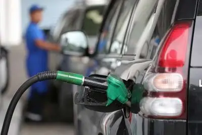 Gobierno congela precios GLP, la gasolina y el gasoil regular