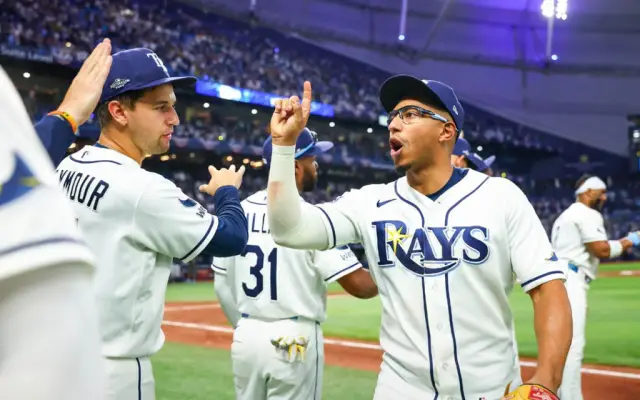 Dodgers y Rays avanzan Series Campeonato de Grandes Ligas