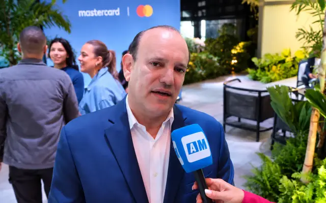Alcalde de Santiago destaca respaldo a empresas