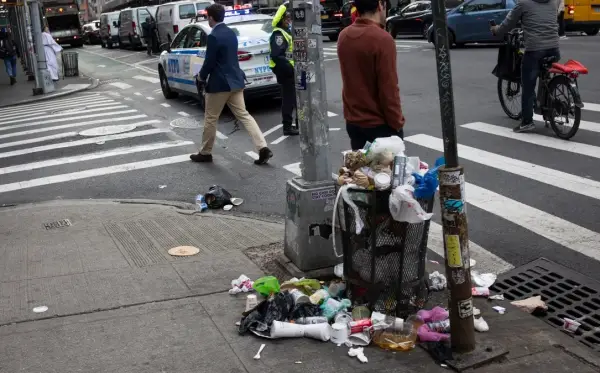 Nueva York, una ciudad de lujos convertida en basurero