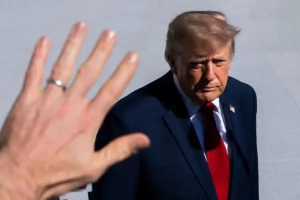 Círculo Trump busca abogados ante temor derrota republicana