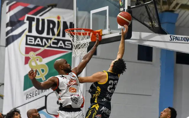 Don Bosco y San Sebastián ganan en basket superior Moca