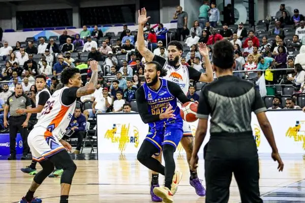 Mauricio Báez vence a Los Prados en semifinal B TBS DN