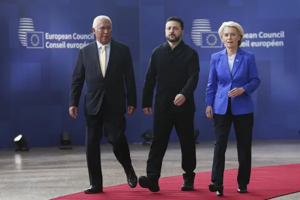 BRUSELAS: Zelenski agradece respaldo de «líderes reales» UE