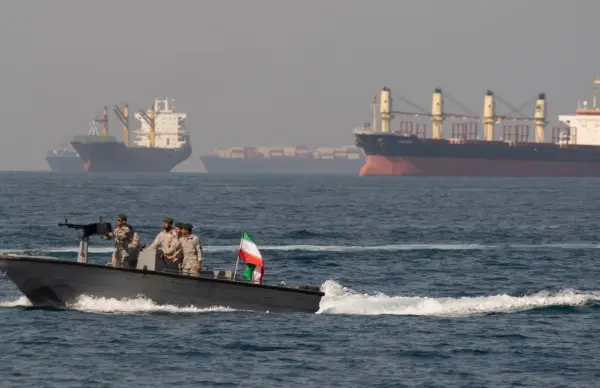 Irán condiciona reapertura de Ormuz a EU cumpla exigencias