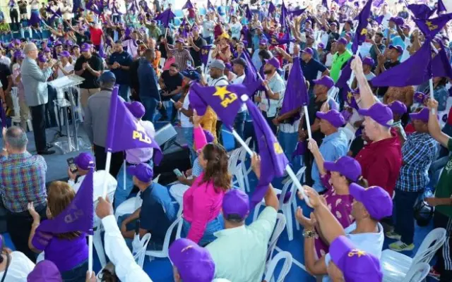 Aspirantes del PLD mantienen campaña tras cancelar consulta