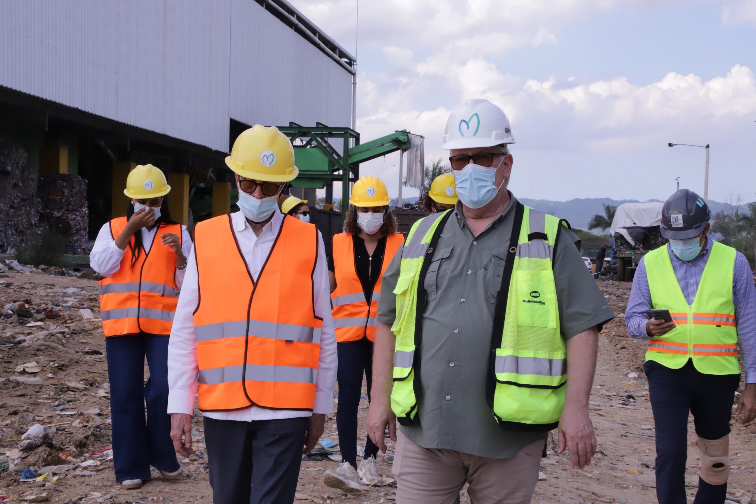 Puig: RD debe sustituir vertederos por plantas modernas de residuos