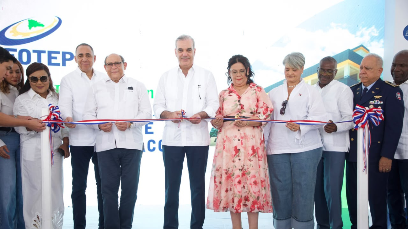 Abinader inaugura centro del Infotep de RD 140 millones en San Pedro