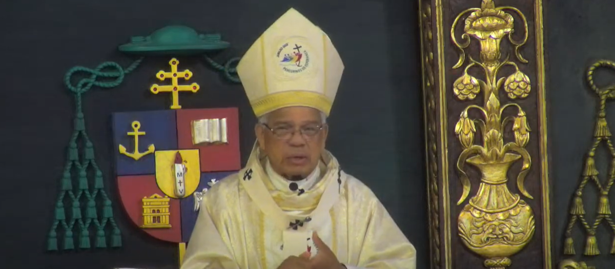 Ozoria entrega renuncia como arzobispo al cumplir 75 años