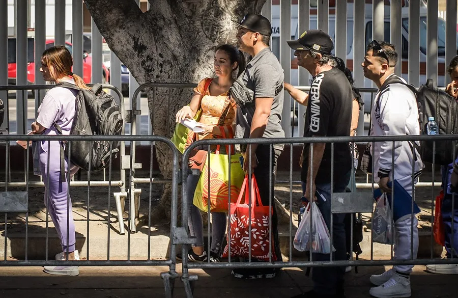 Gobierno de Trump detiene a 4,170 migrantes en operativo en Texas
