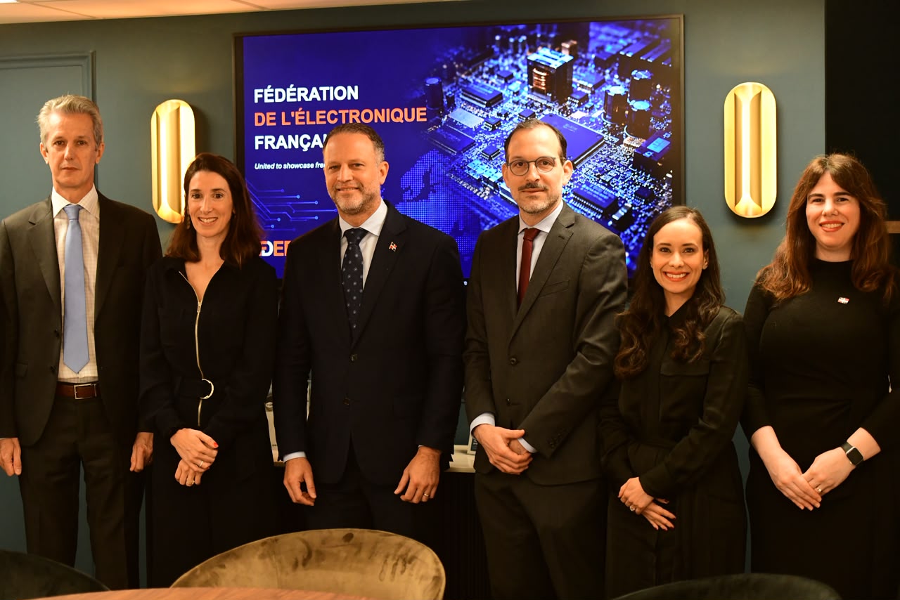 MICM busca atraer en Francia empresas de semiconductores