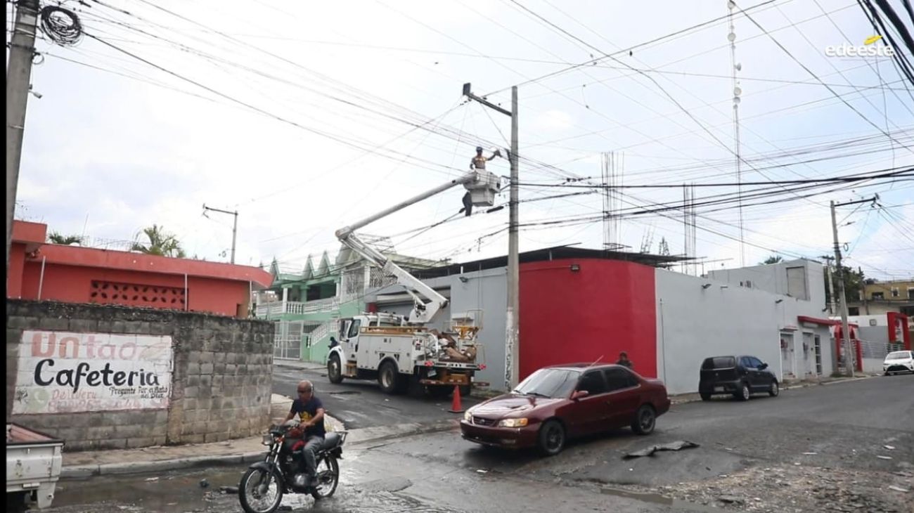 Edeeste invierte RD 616,932.18 en Los Tres Brazos