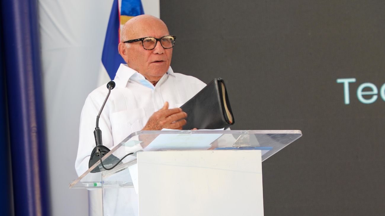 Abinader entrega cañadas saneadas en Herrera por RD 188.6 millones