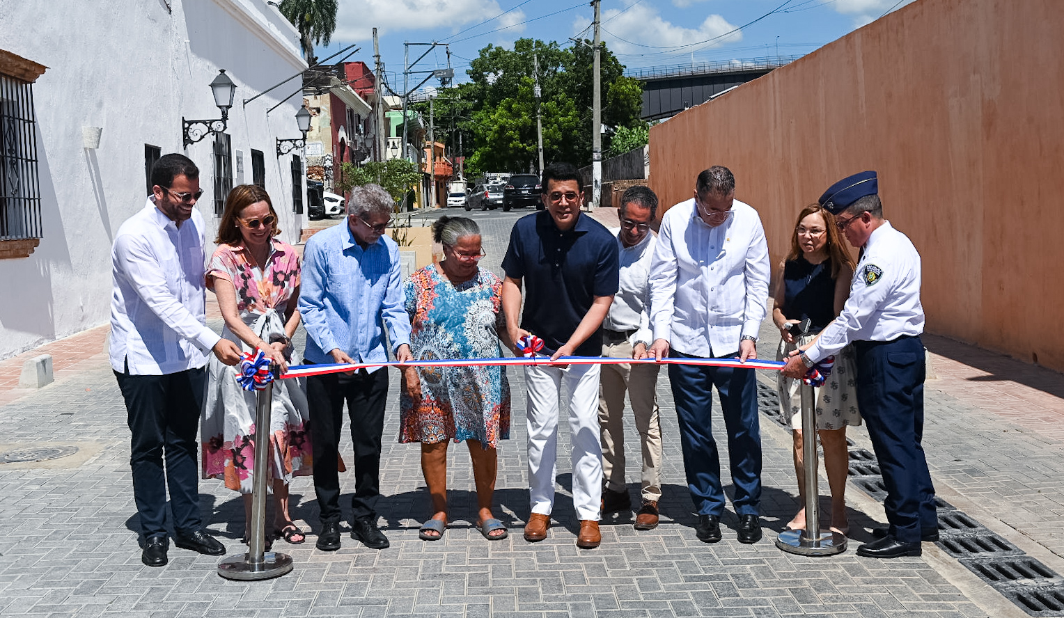 Mitur entrega calles Colón y Hostos por 61.5 millones de pesos