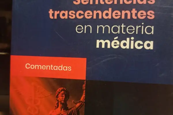 Presentan en SD día 29 libro «Sentencias en materia médica»