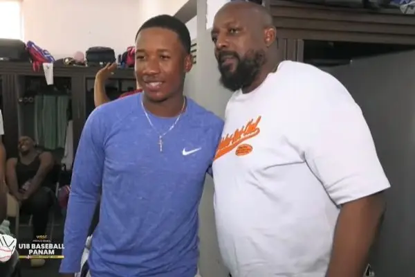 Vladimir Guerrero motiva a la selección compite Premundial